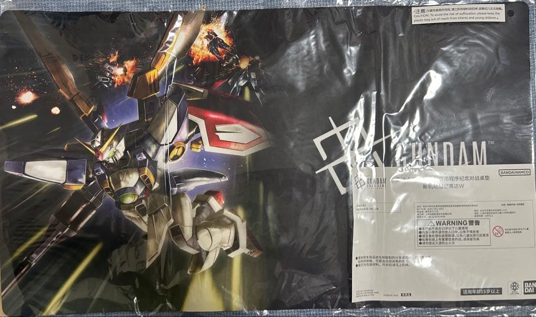 ガンダムカードゲーム プレイマット　ガンダムW 海外版 ラスト在庫