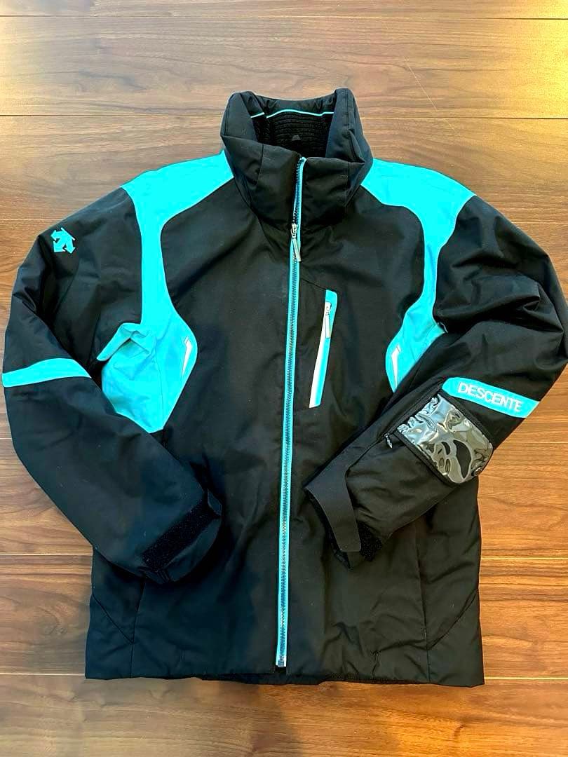 【週末限定値下げ‼️】スキーウェア DESCENTE