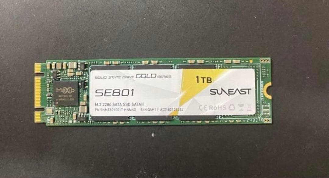 ほぼ未使用 SSD M.2 1TB