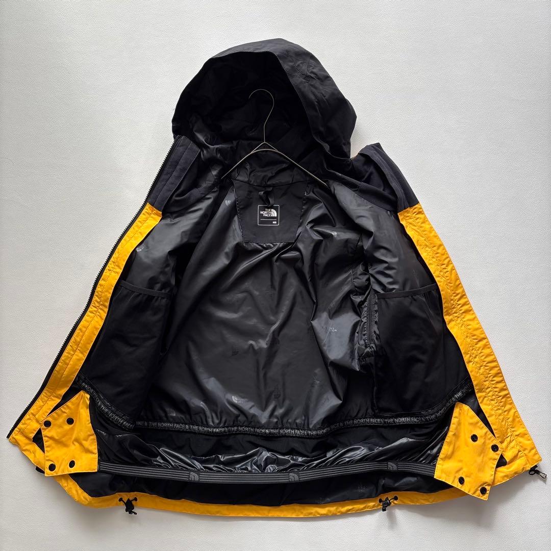 02140-4 ノースフェイス　スノボウェア　ダウンジャケット　イエロー