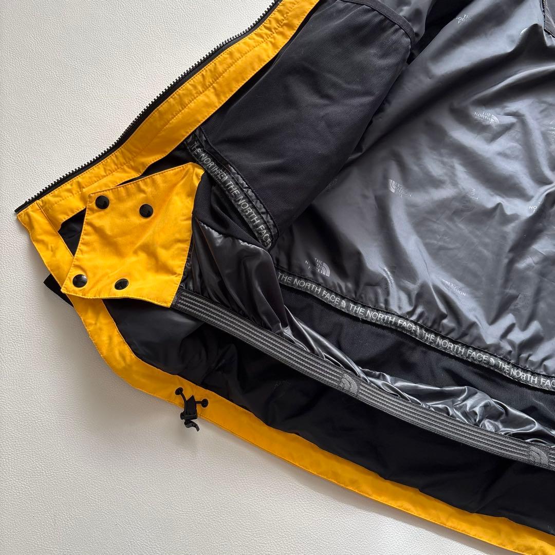 02140-4 ノースフェイス　スノボウェア　ダウンジャケット　イエロー