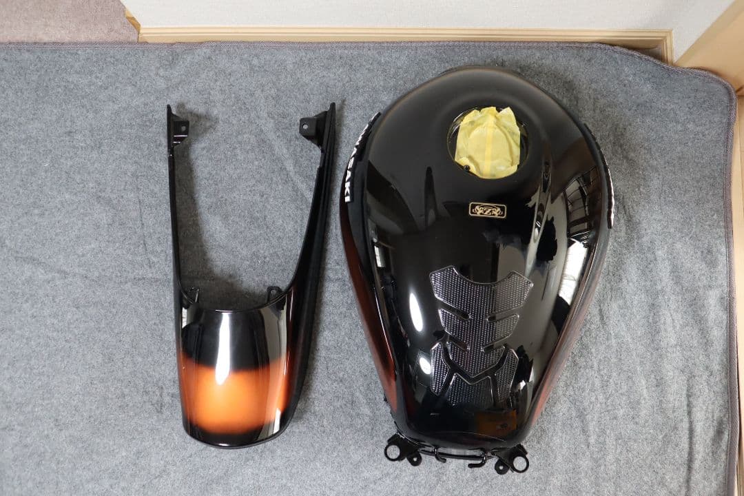 Z900RS 純正タンク & PMCアーキ リヤロングテールカウル　エボニー