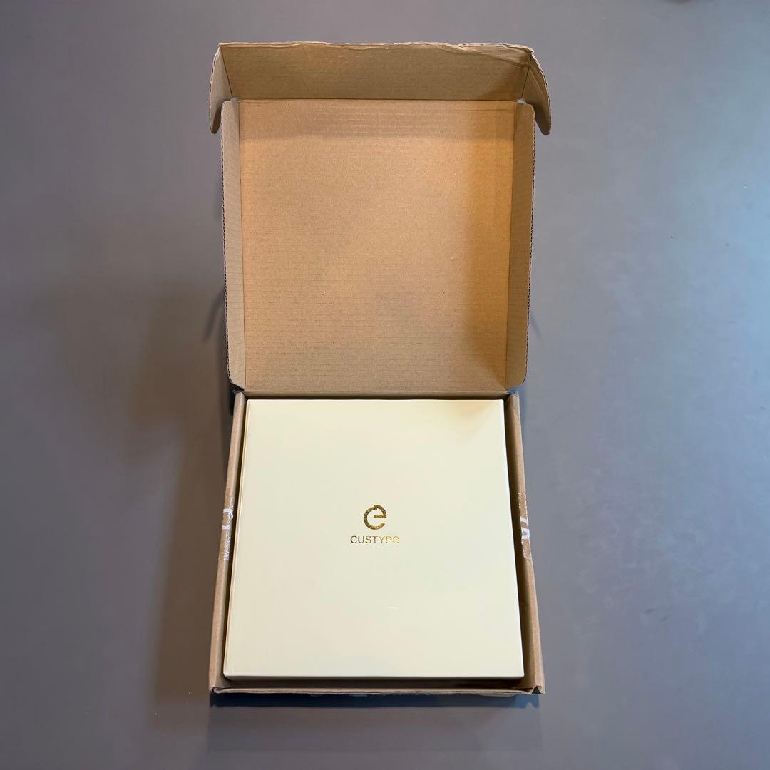 【新品未使用】当日発送CUSTYPE iPhone 16 Pro ベージュ