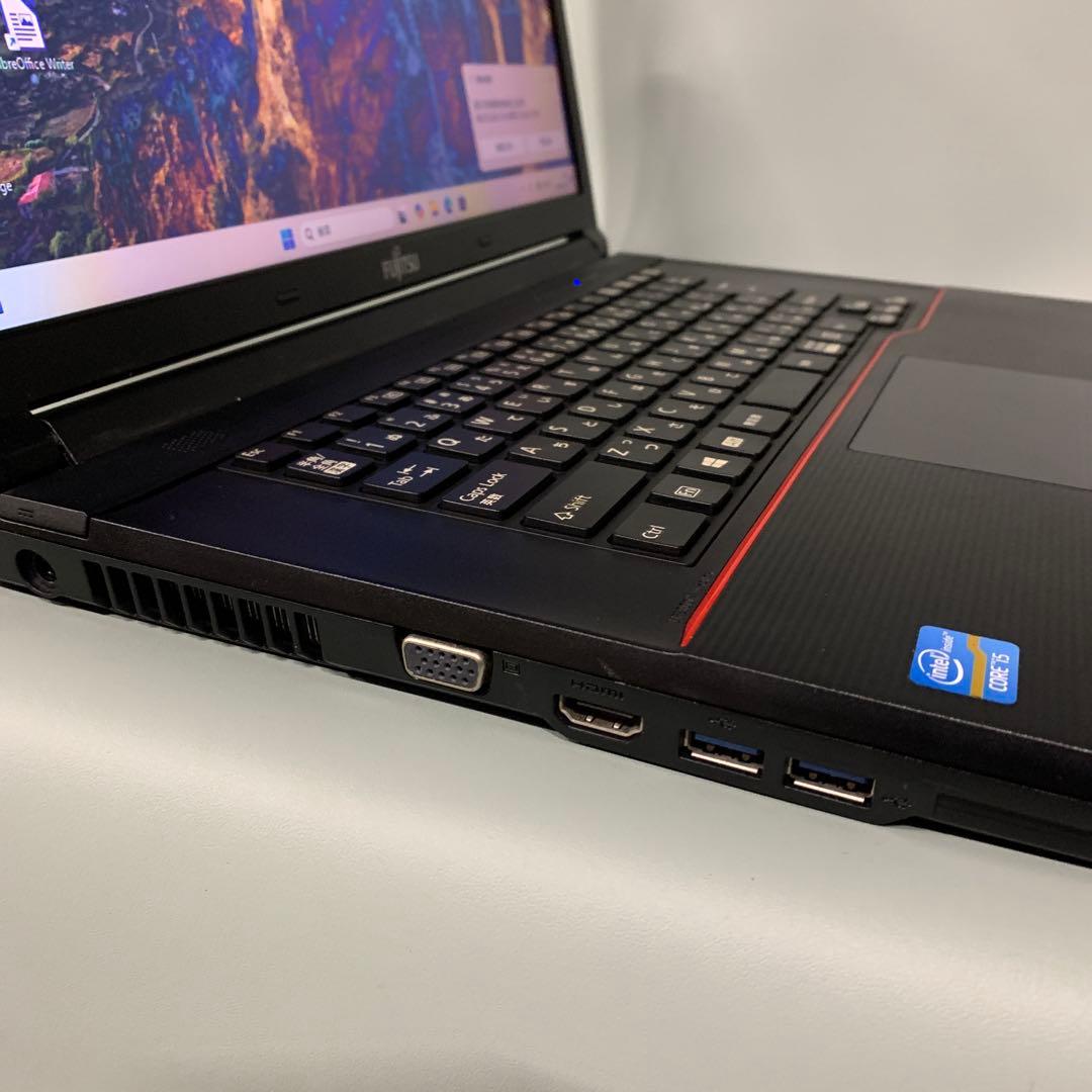 富士通　Windows11 ノートパソコン DVD付き　爆速SSD搭載 i 5