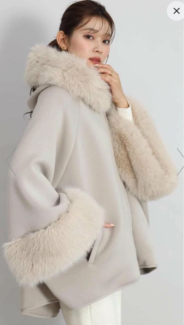 メリークリスマス値下げ　新品　エコファーポンチョアウター