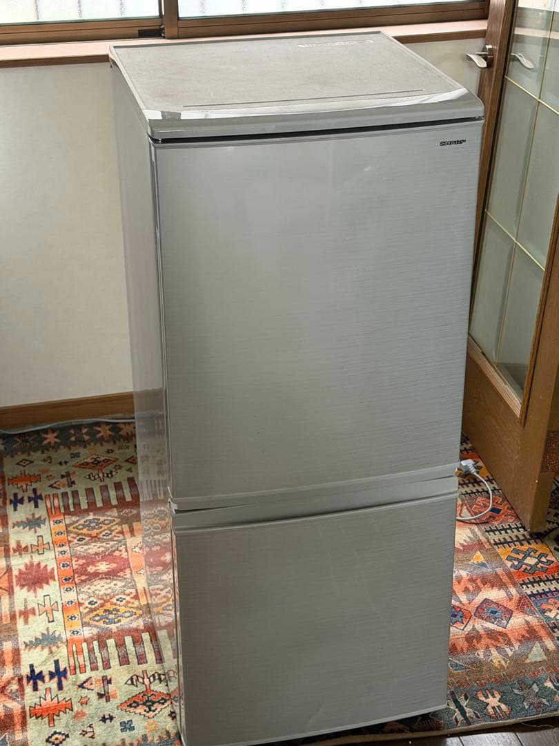 【床マット付き】シルバー冷蔵庫 2段棚