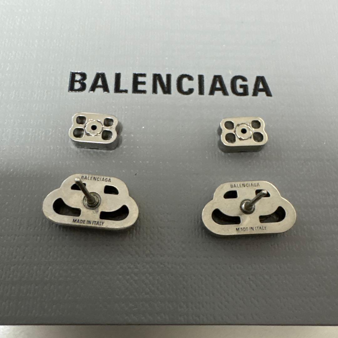 BALENCIAGA ピアス（両耳）