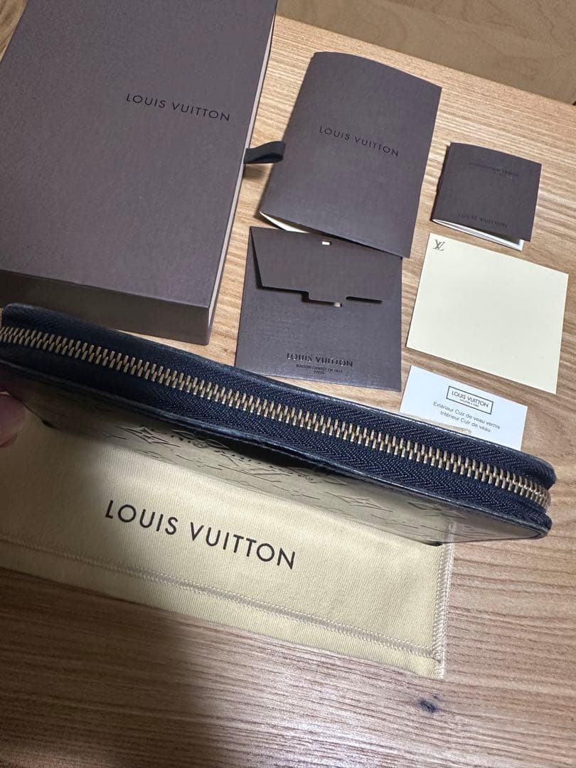 【箱付属品付き】ルイヴィトン モノグラム ヴェルニ ジッピーウォレット