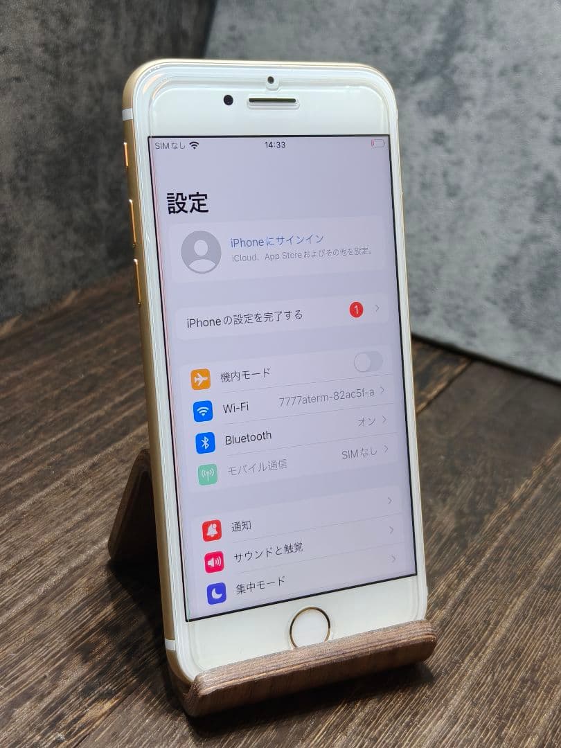 美品 iphone7 32GB SIMフリー スマホ
