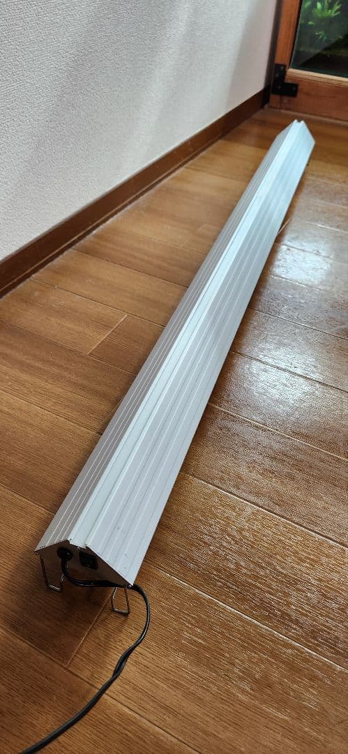 【引取り歓迎】アクロ TRIANGLE LED 1200