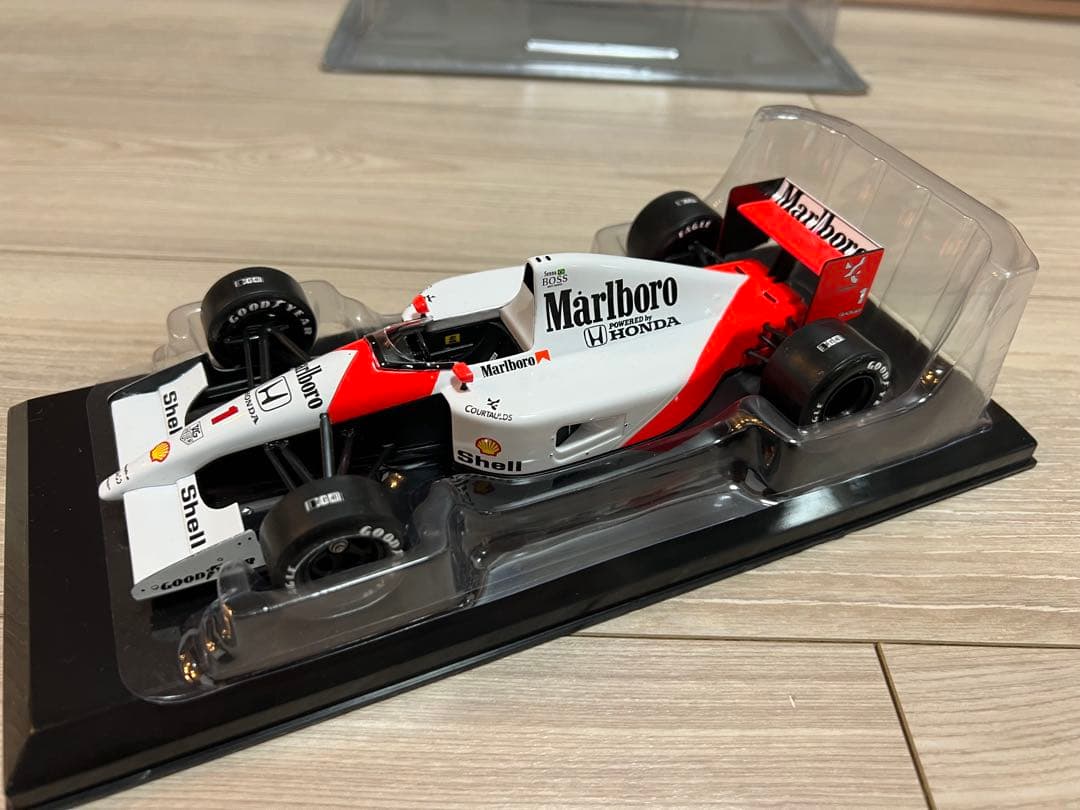 ビッグスケールF1コレクション　マクラーレンホンダMP4/6　アイルトンセナ