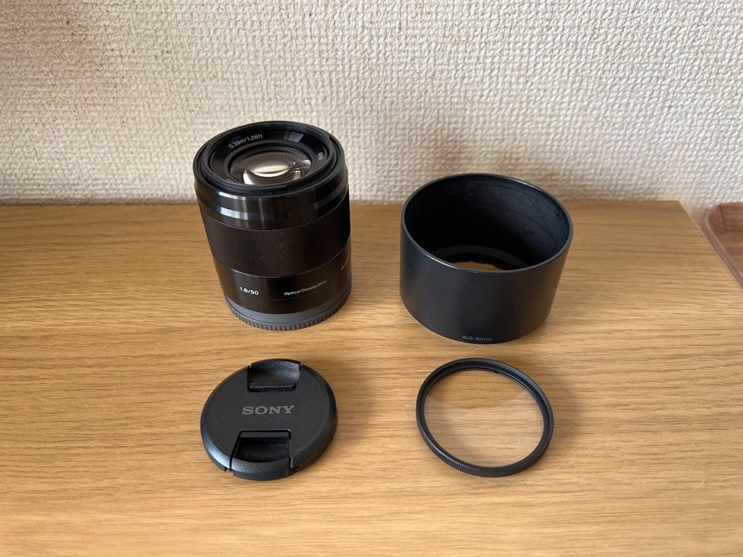 SONY E 50mm F1.8 OSS レンズ