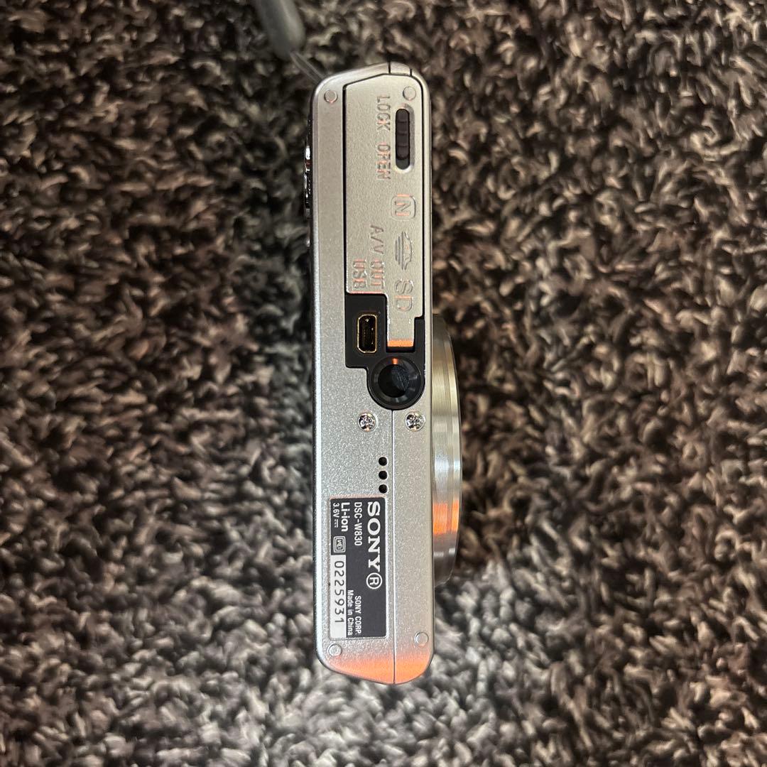 ソニー DSCW830 デジカメ