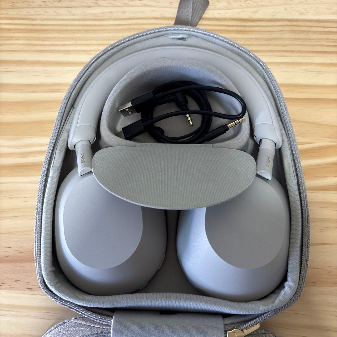 ソニー WH-1000XM5 プラチナシルバー