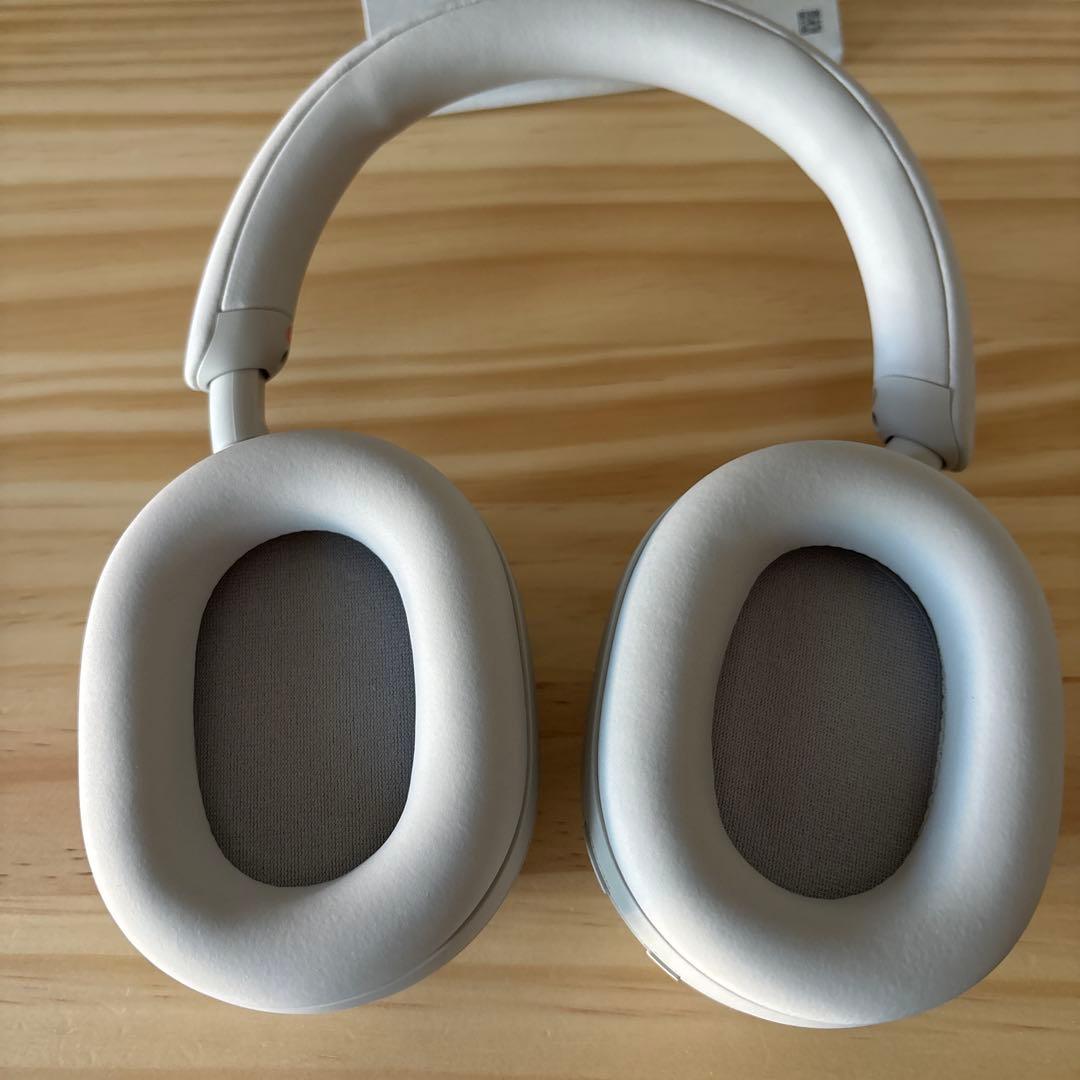 ソニー WH-1000XM5 プラチナシルバー