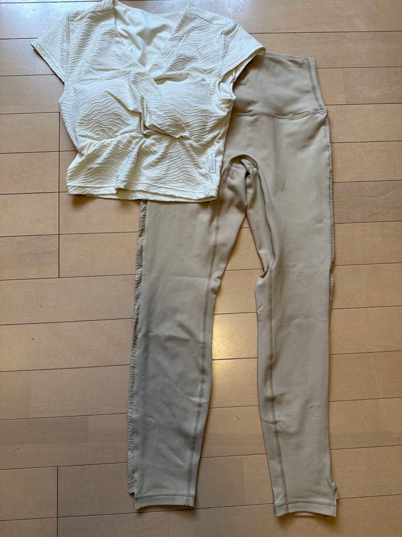 スカーラSUKARA ヨガウェアセット　サイズS