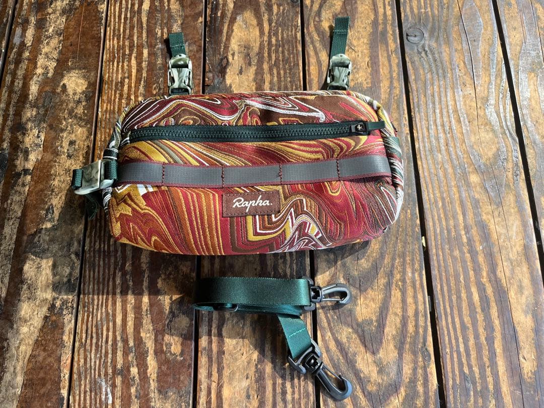 Rapha ラファ　ハンドルバー　バッグ　アピデュラ