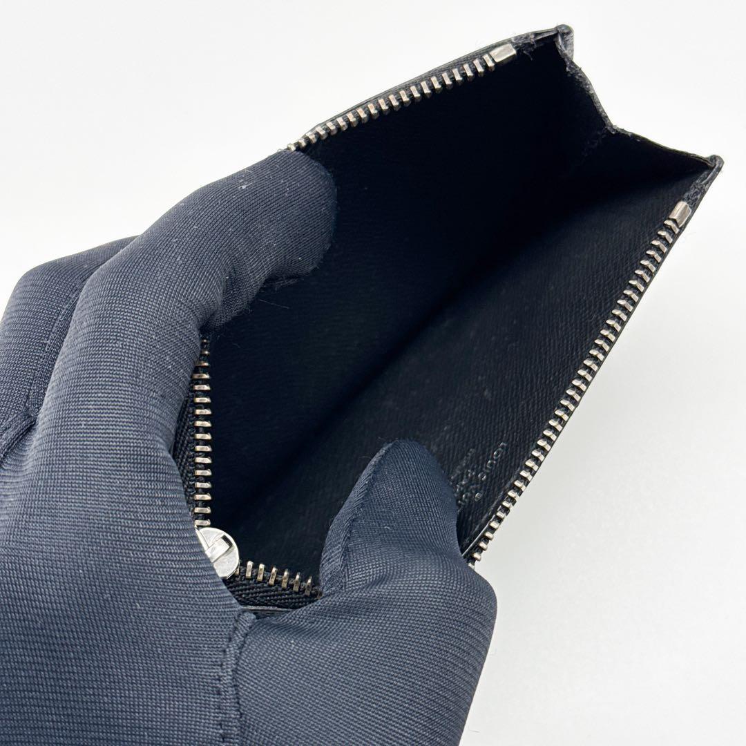 ルイヴィトン モノグラム タイガラマ カード グレー ケース 黒