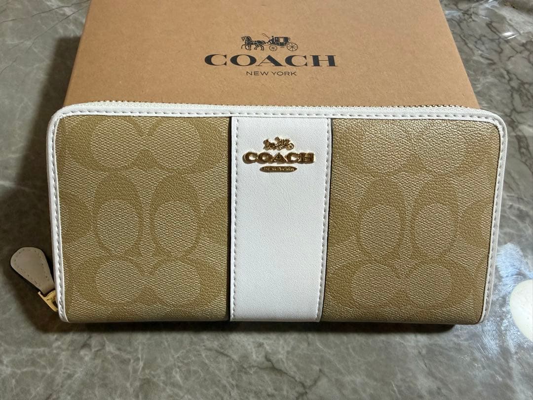 COACH 長財布 ベージュ/ホワイト