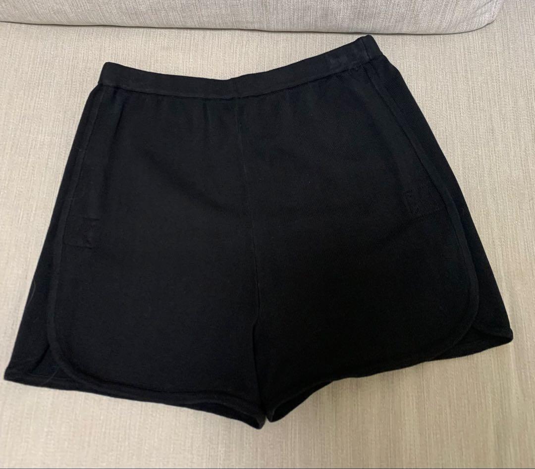 シャネル CHANEL ショートパンツ ココマーク ブラック レア物 人気