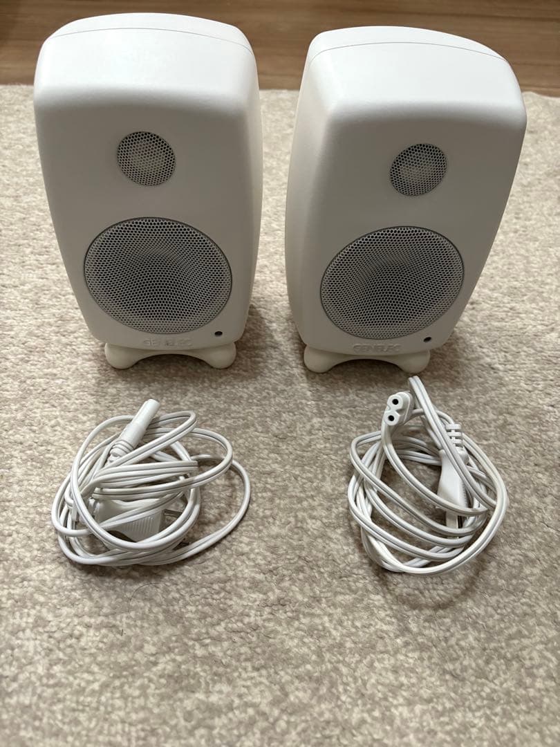 GENELEC G One ホワイトスピーカー