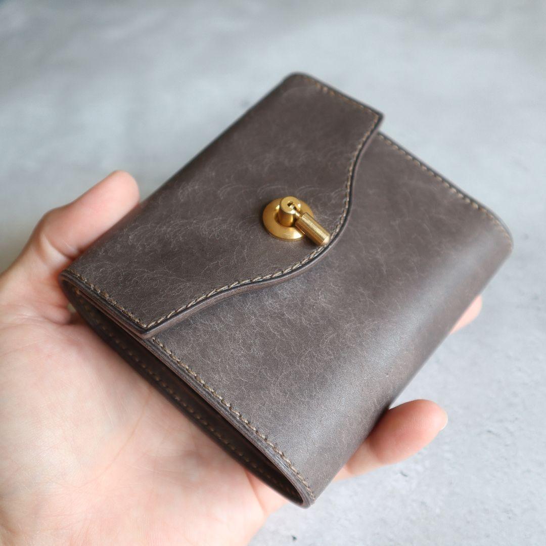 【ゆーいん】オコシ金具の三つ折り財布