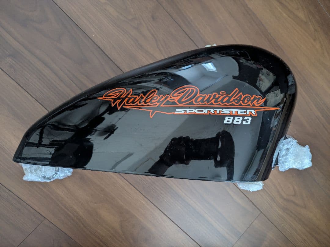 ハーレーダビッドソン XL883 2.25ガロン