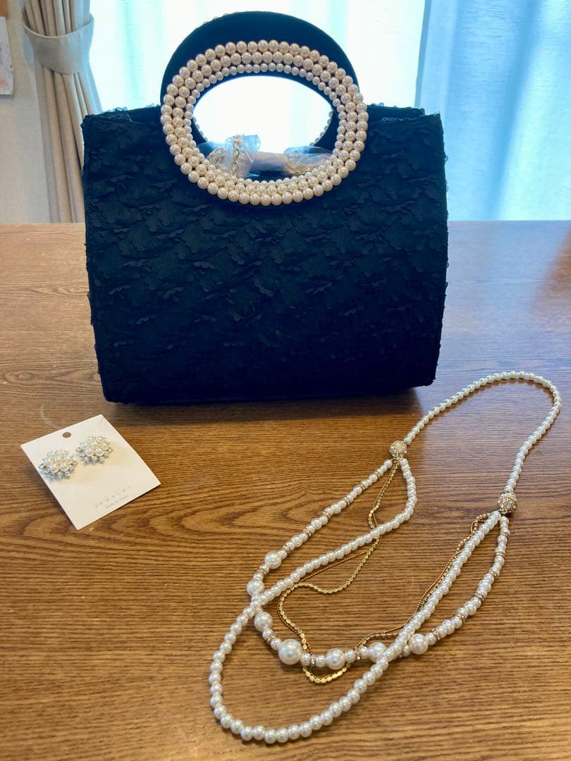 パールハンドル 黒 パーティーバッグ イヤリング　ネックレス　セット　結婚式