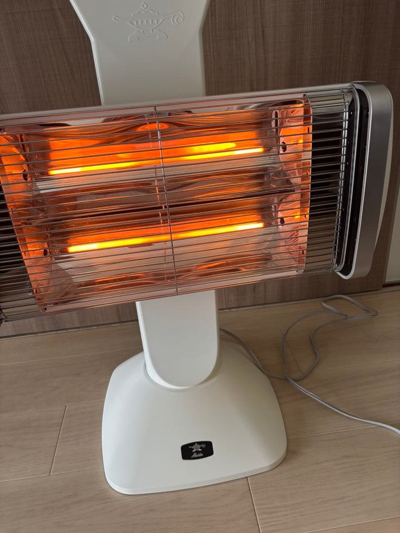 グラファイトヒーター ホワイト