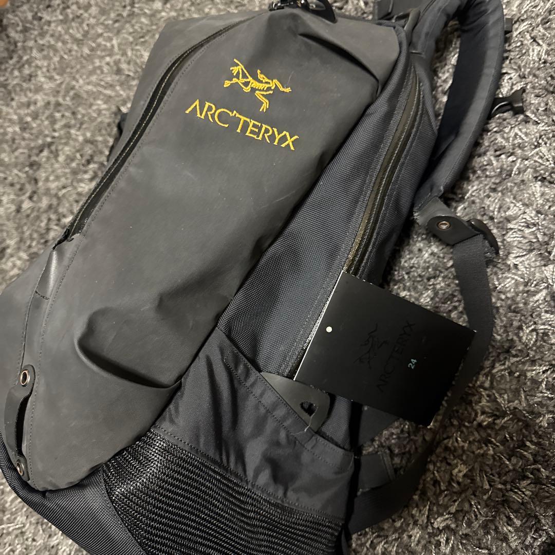 ARC'TERYX ブラック　バックパック　アークテリクス　アロー22 黒