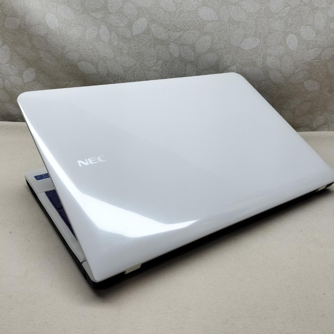 437 超快適！Core i7 最新Windows11 SSDノートパソコン