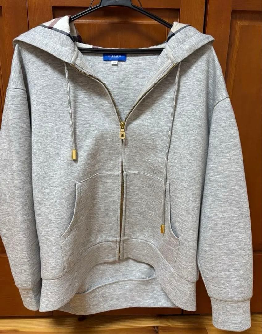 BLUE LABEL CRESTBRIDGE グレー パーカー 38