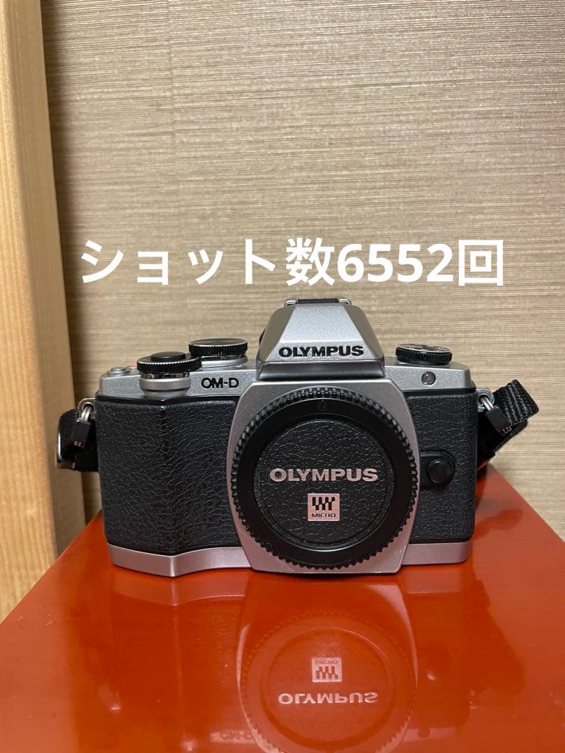 OM-D E-M10 ボディ　ショット数6552回