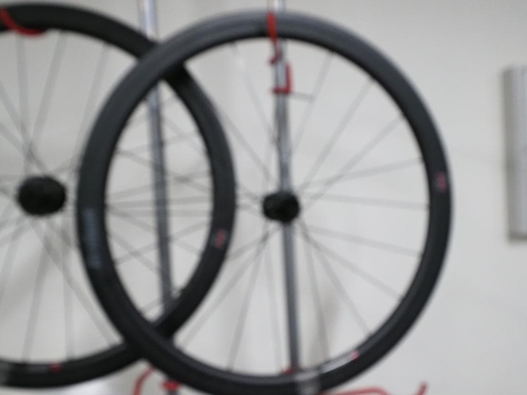 アタッキ カーボンホイール ディスクブレーキ 45mm　ATTAQUE 前後