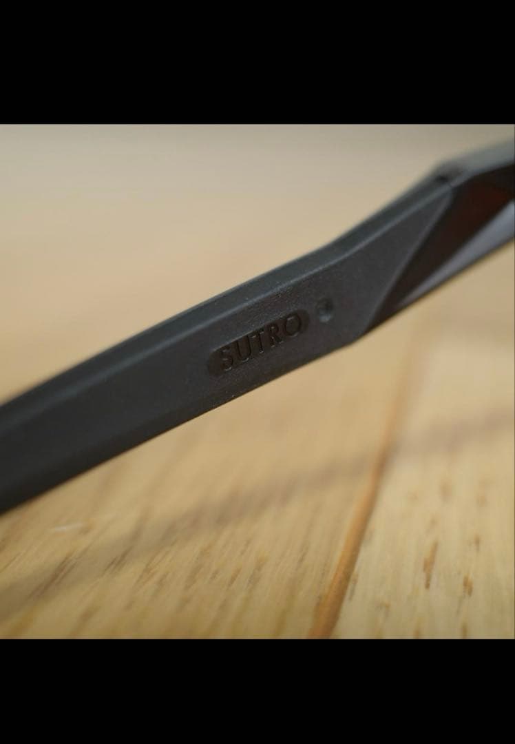 【極美品】OAKLEY SUTRO LITE SWEEP