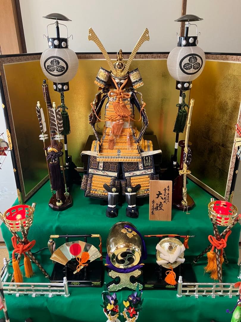 美品　人形の秀月　五月人形　兜　3段飾り