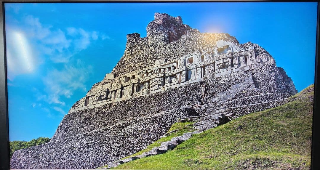 PHILUPS Brilliance 328P 31.5型4K対応