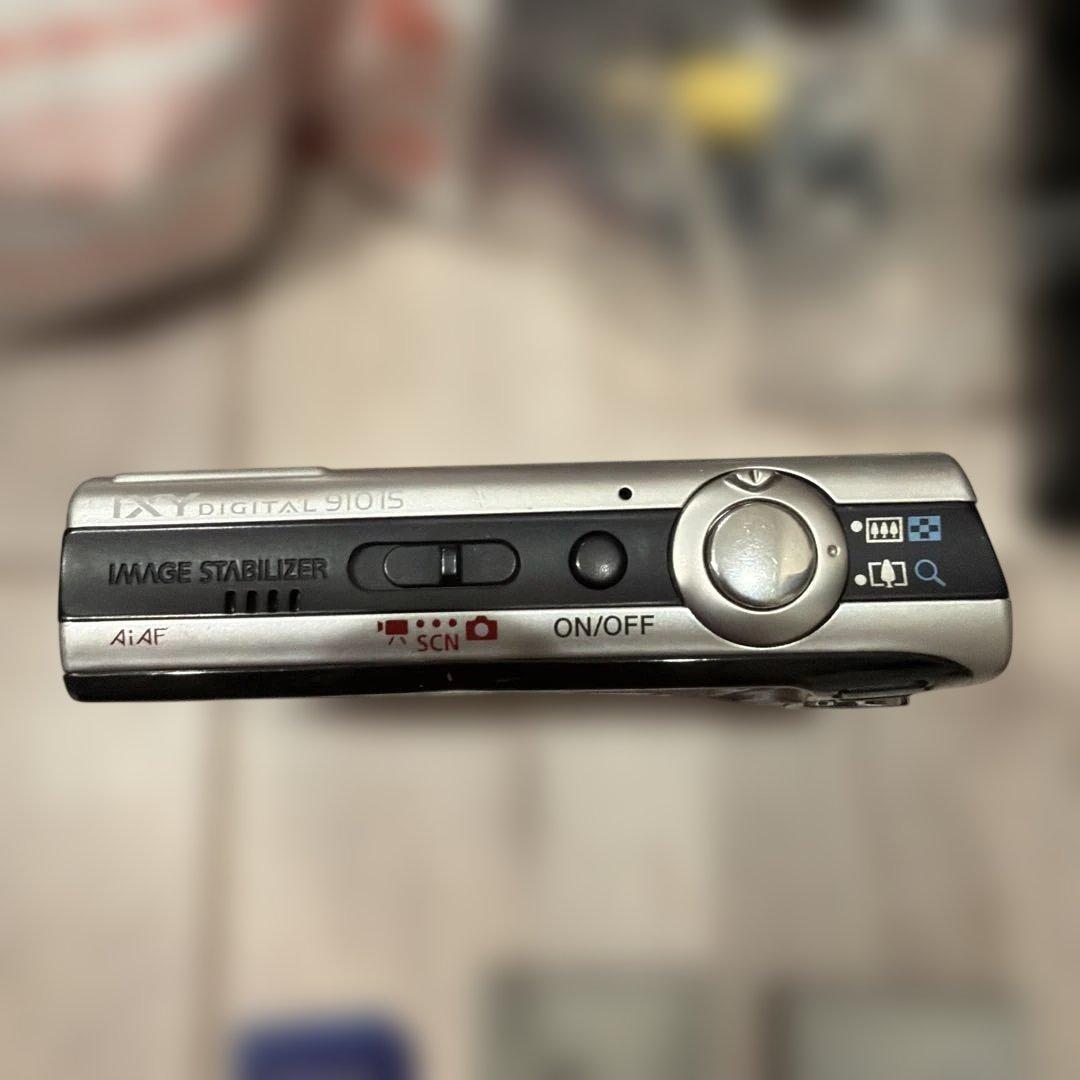 IXY デジタルカメラ　800IS canon シルバー