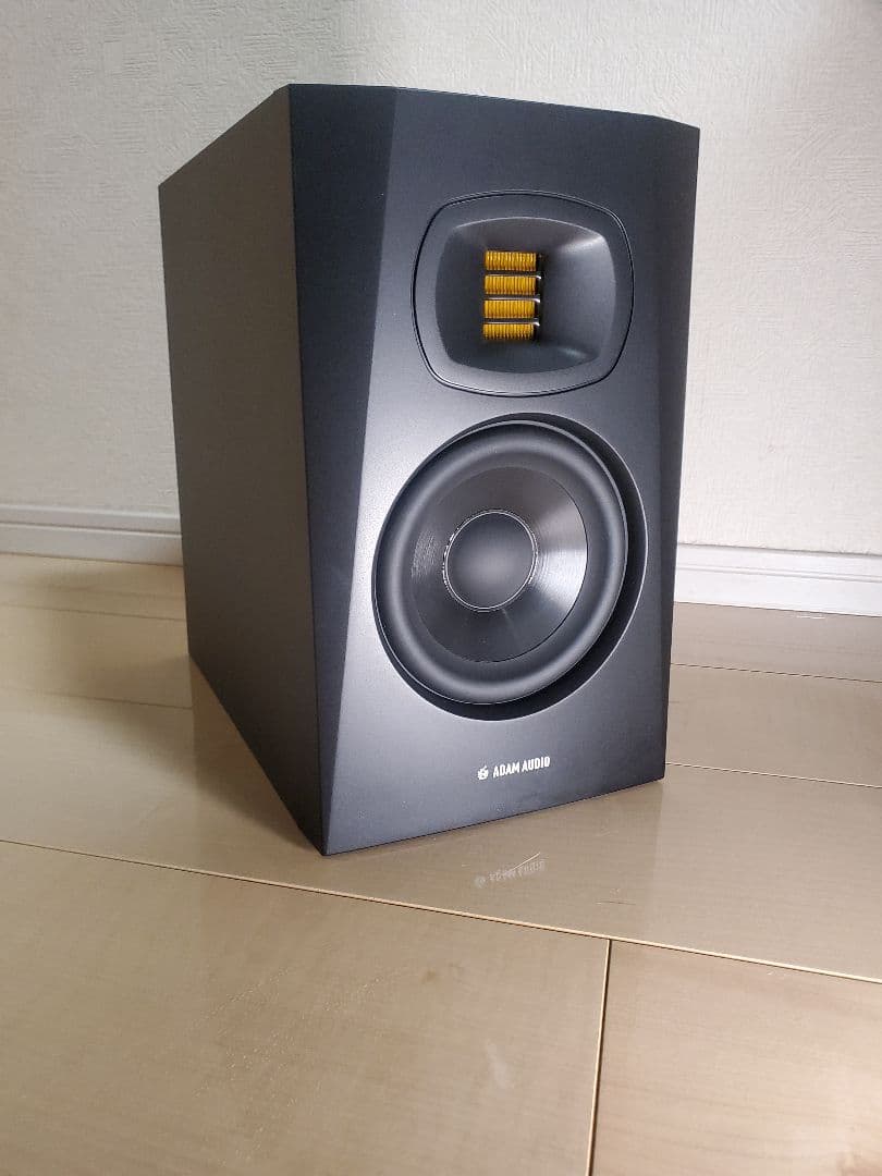 （ほぼ新品）ADAM AUDIO T5V モニタースピーカー 1台