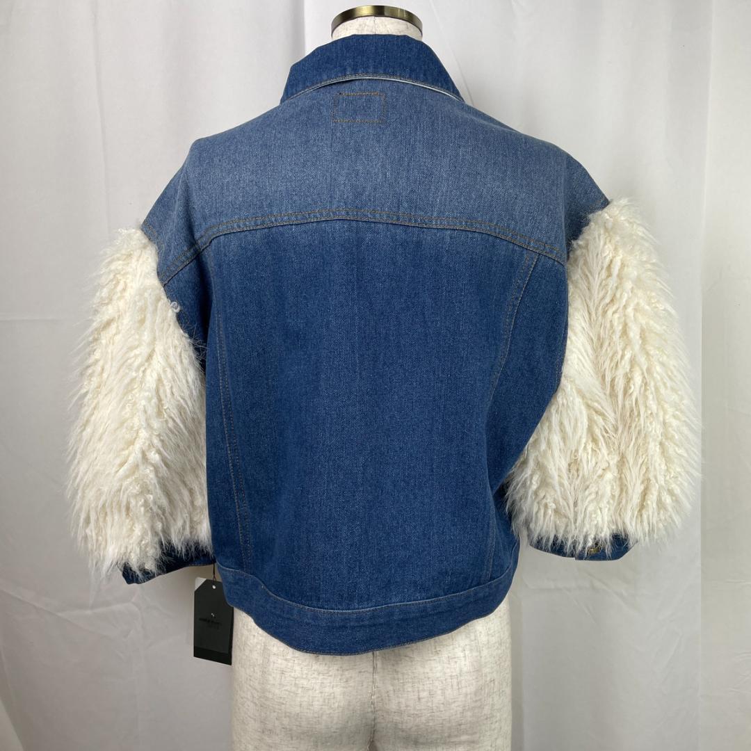 新品タグ付き♡ミーアアステリズム ファースリーブGジャン