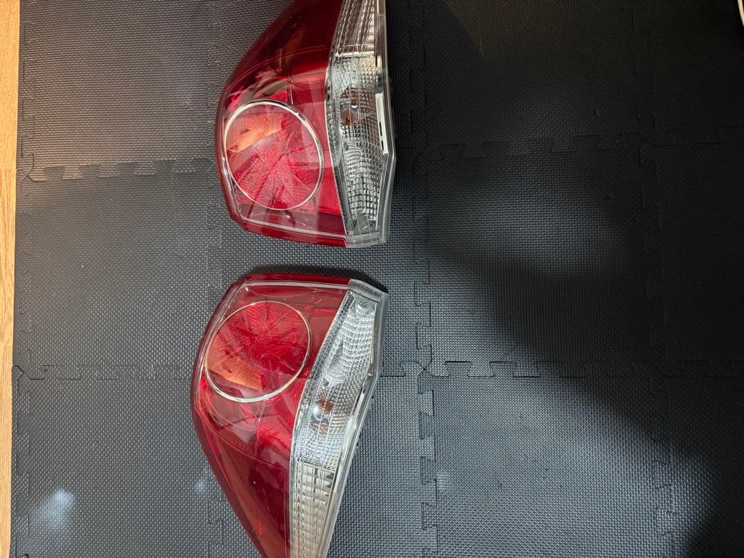 20クラウンアスリートテールランプ