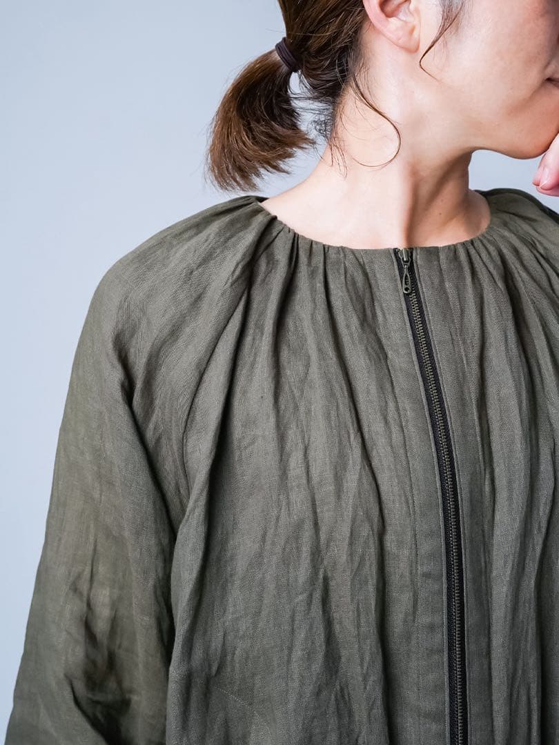 wafuリネンブルゾン着こなしにそっと寄り添う ファスナー ブルゾン カーキ
