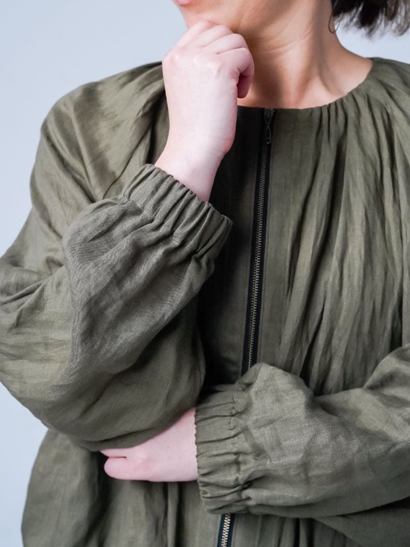 wafuリネンブルゾン着こなしにそっと寄り添う ファスナー ブルゾン カーキ