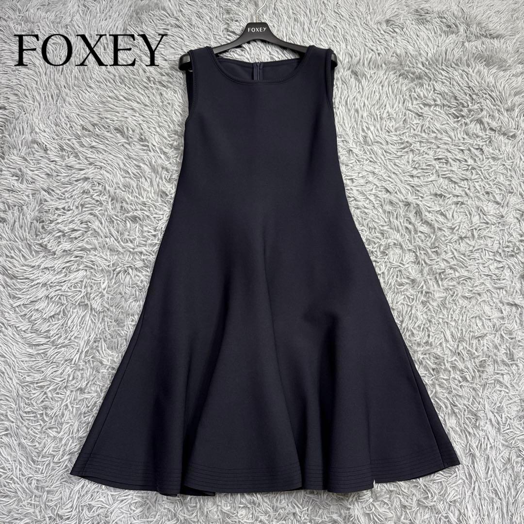 美品✨20年 フォクシー Tuberose ニットフレアワンピース ミッドナイト