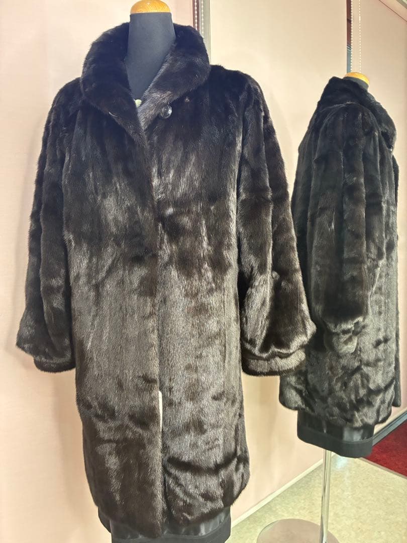 感謝　プライス❣️ブラック　ミンク　 ラウンドカラー コート《貂皮　毛皮　大衣》