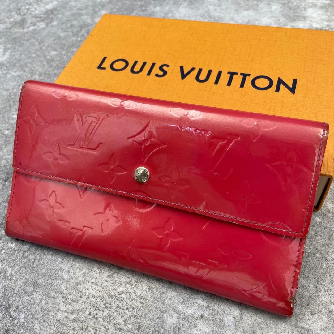 【微美品】ルイヴィトン　ヴェルニ　長財布　折り財布　レッド　赤