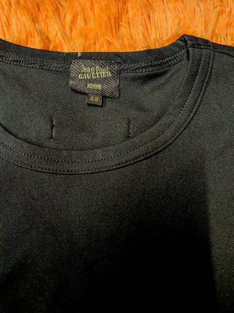 ジャンポールゴルチェ黒と赤の長袖トップス　美品