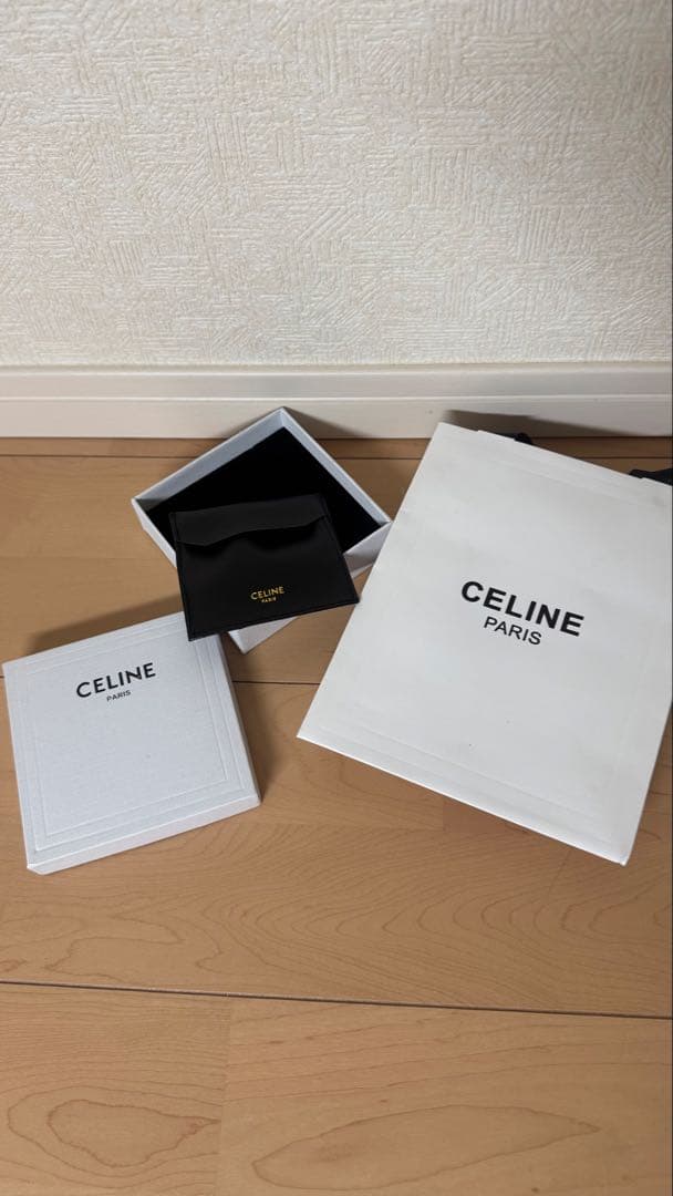 セリーヌ トリオンフアシンメトリック ゴールド 超美品