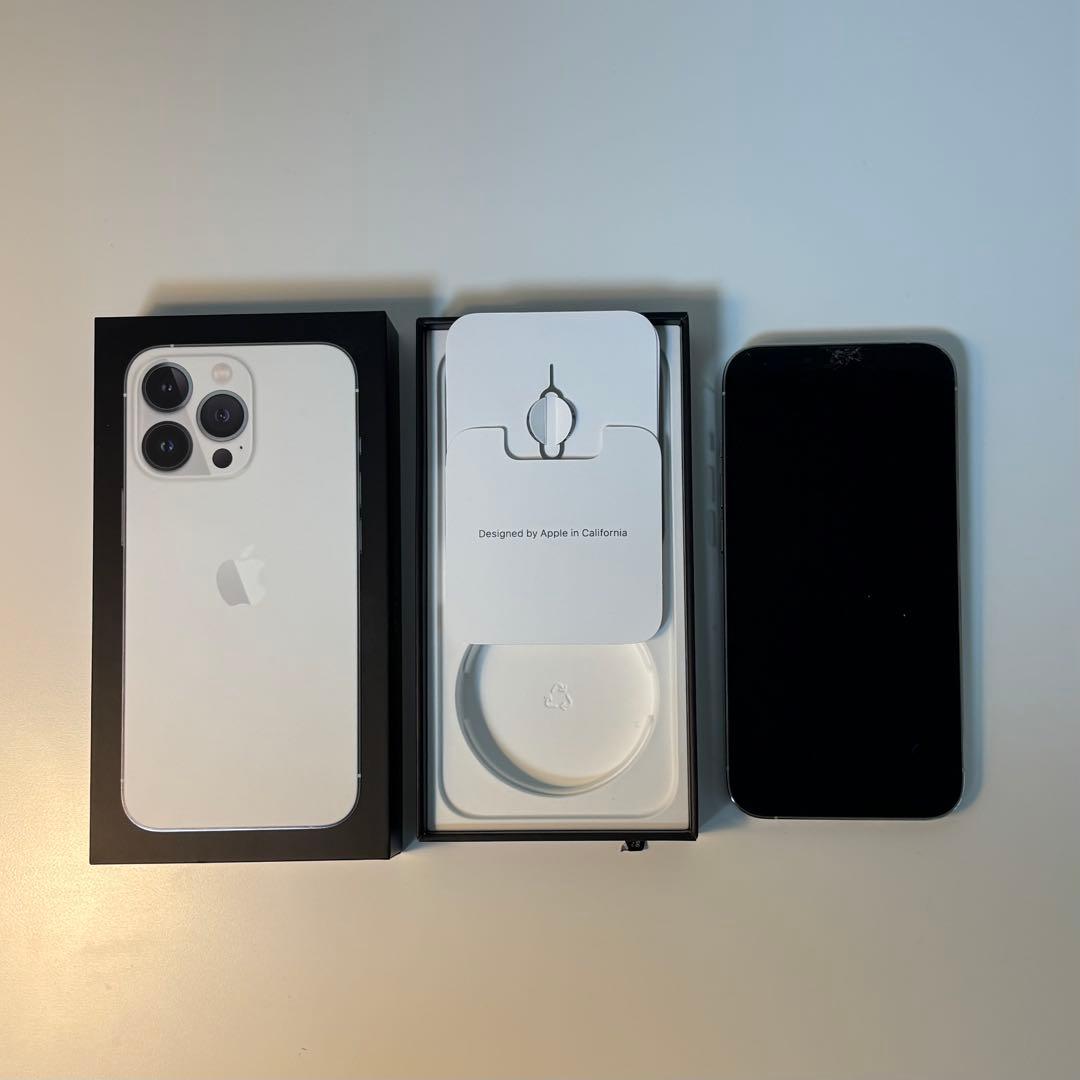 iPhone13pro 256GB 初期化済 SIMフリー 割れあり