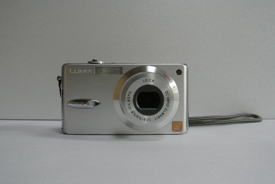 【動作確認済】LUMIX DMC-FX2 純正充電器付 オールドコンデジ レトロ